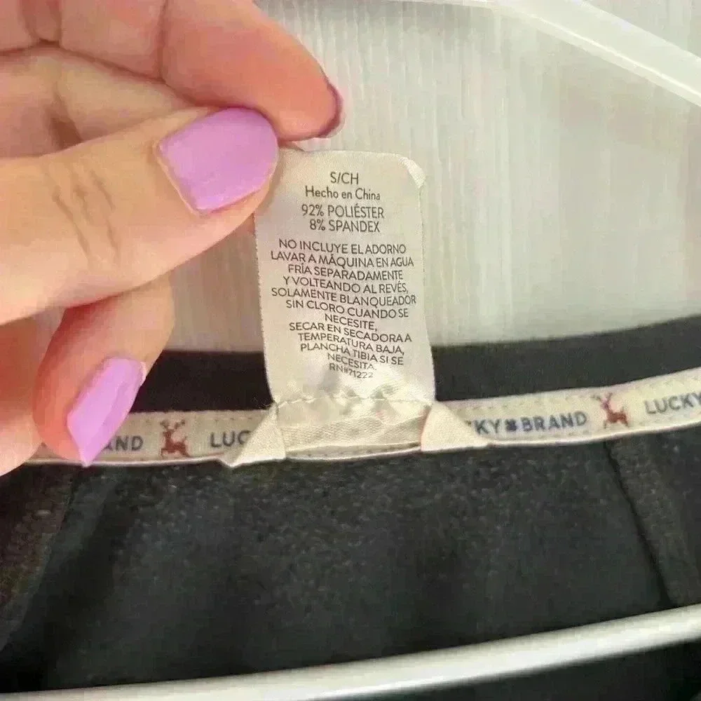 Lucky Brand Grey active Long Sleeve size small. - Picture 3 of 4